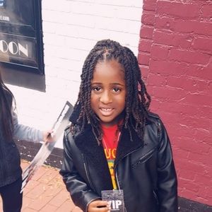 Meet your Posher, D money